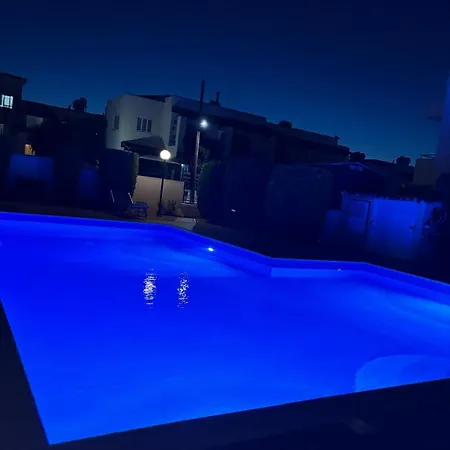 דירה Kyblue Management - Prime Near Venus Klorakas