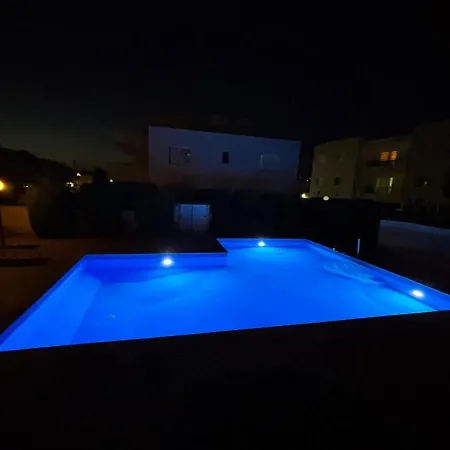 דירה Kyblue Management - Prime Near Venus Klorakas